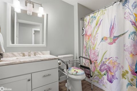 Tiny photo for 614 N Lincoln #101, Mount Pleasant, IA 52641 (MLS # 6337142)