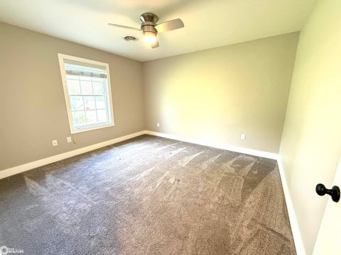 Tiny photo for 614 N Lincoln #101, Mount Pleasant, IA 52641 (MLS # 6337142)