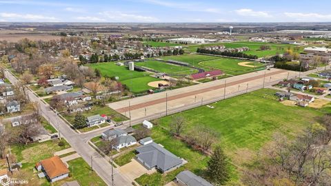 Tiny photo for 614 N Lincoln #101, Mount Pleasant, IA 52641 (MLS # 6337142)