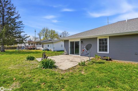 Tiny photo for 614 N Lincoln #101, Mount Pleasant, IA 52641 (MLS # 6337142)
