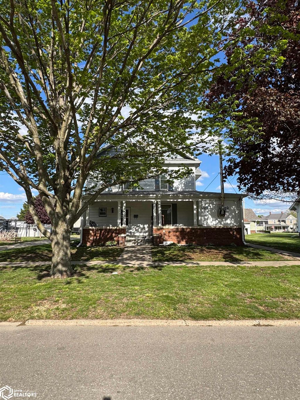 Photo of 211 N Shuffleton Street, Sigourney, IA 52591 (MLS # 6337764)