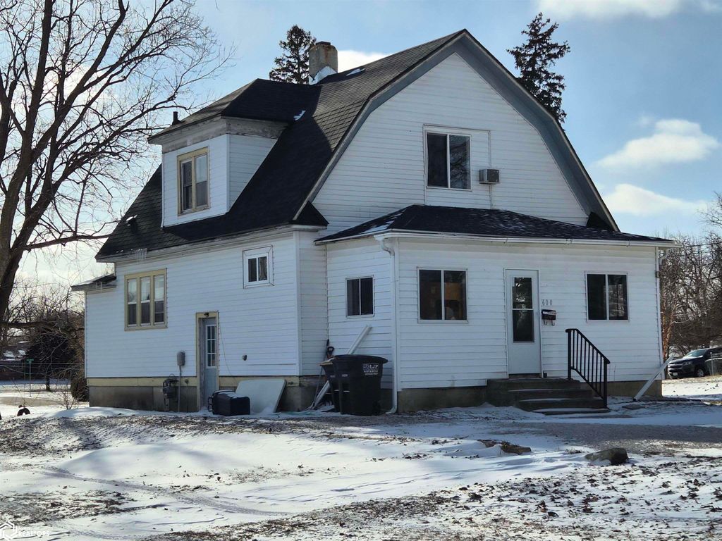 Photo of 600 SE 3Rd Street, Eagle Grove, IA 50533 (MLS # 6334998)