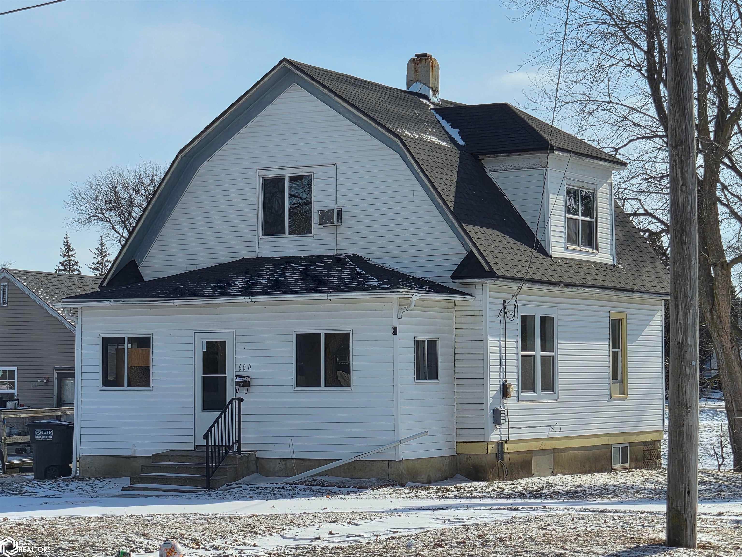 Photo 1 of 20 — 600 SE 3Rd Street, Eagle Grove, IA 50533