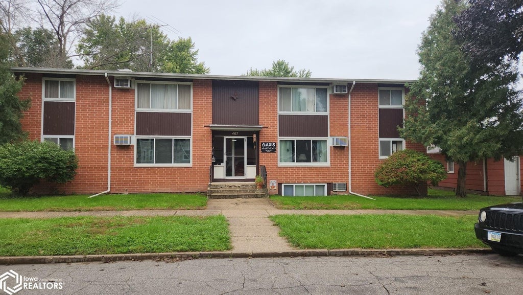 Photo of 407 5th Street NW, Mason City, IA 50401 (MLS # 6343460)