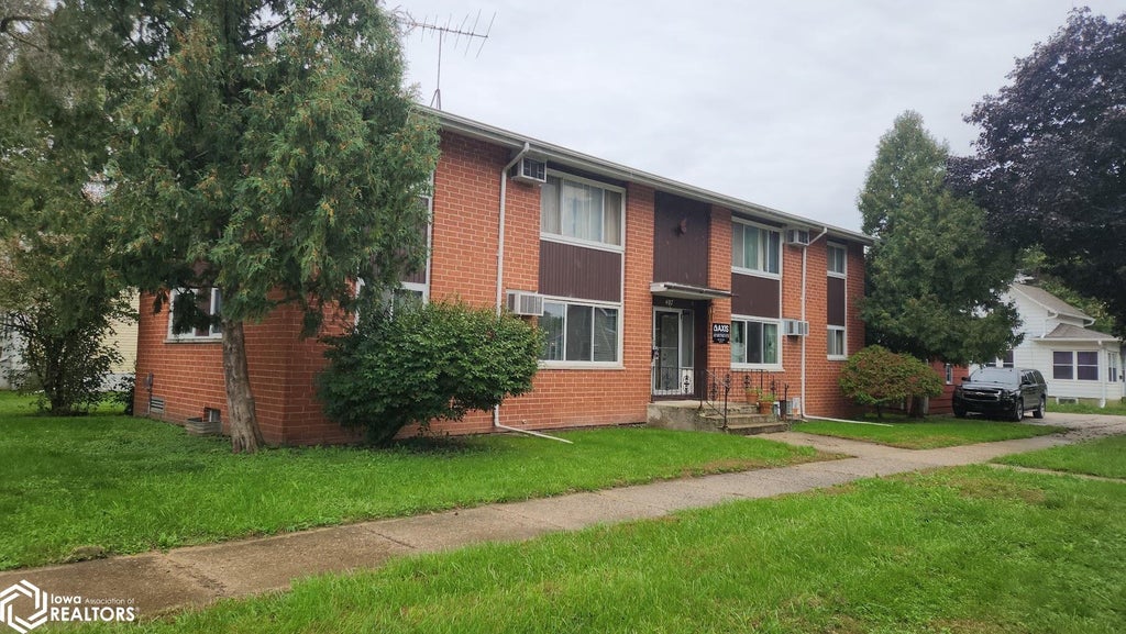 Photo of 407 5th Street NW, Mason City, IA 50401 (MLS # 6343460)