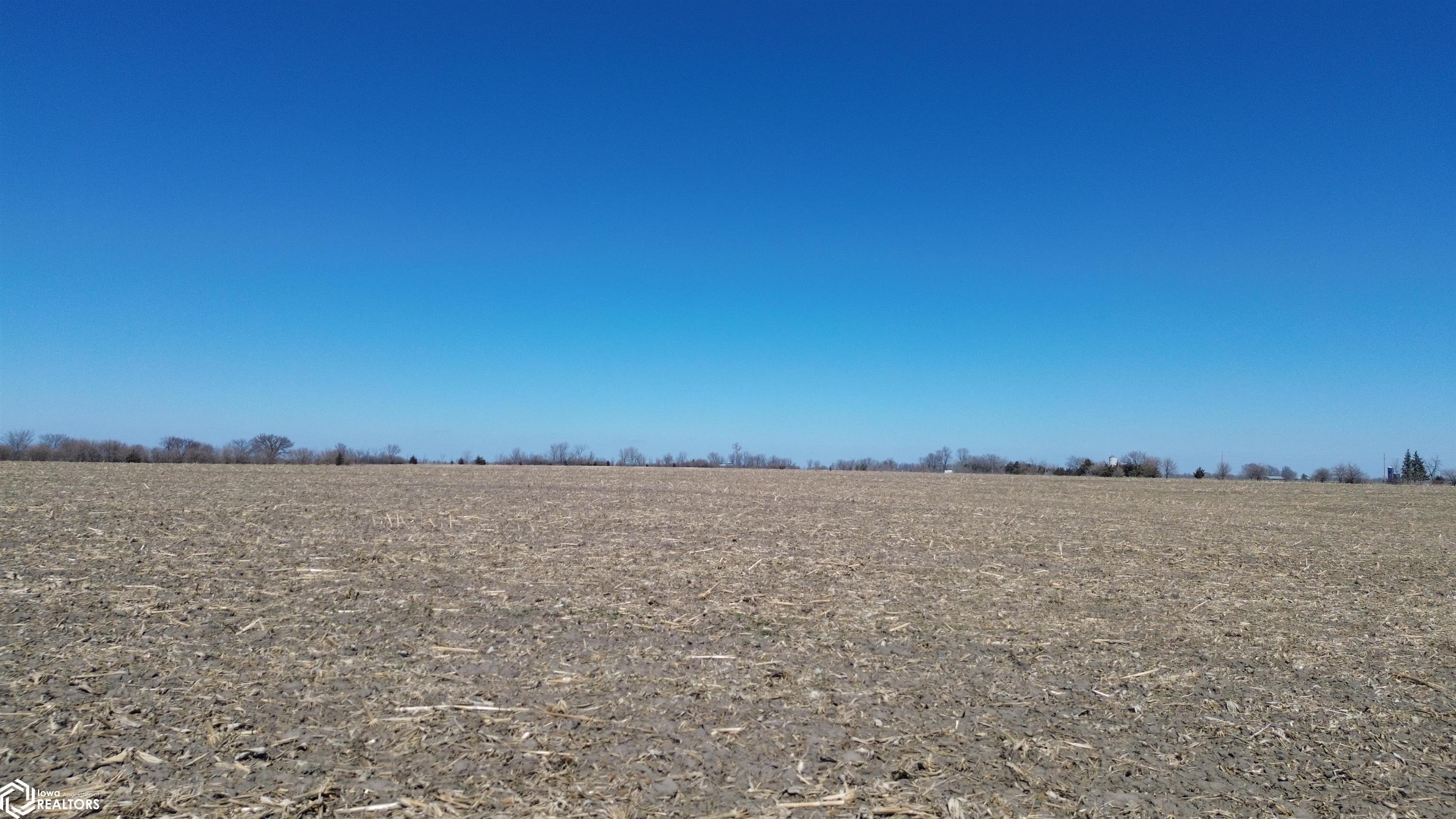 54 Acres Highway 65