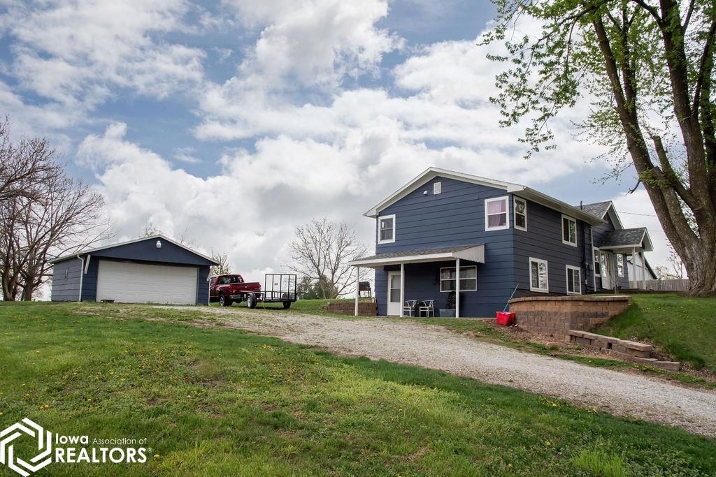 Photo of 746 Lake Road, Ottumwa, IA 52501 (MLS # 6337478)