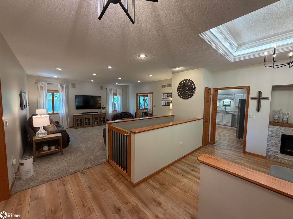 Photo of 502 Kingman Circle, Fairfield, IA 52556 (MLS # 6337514)
