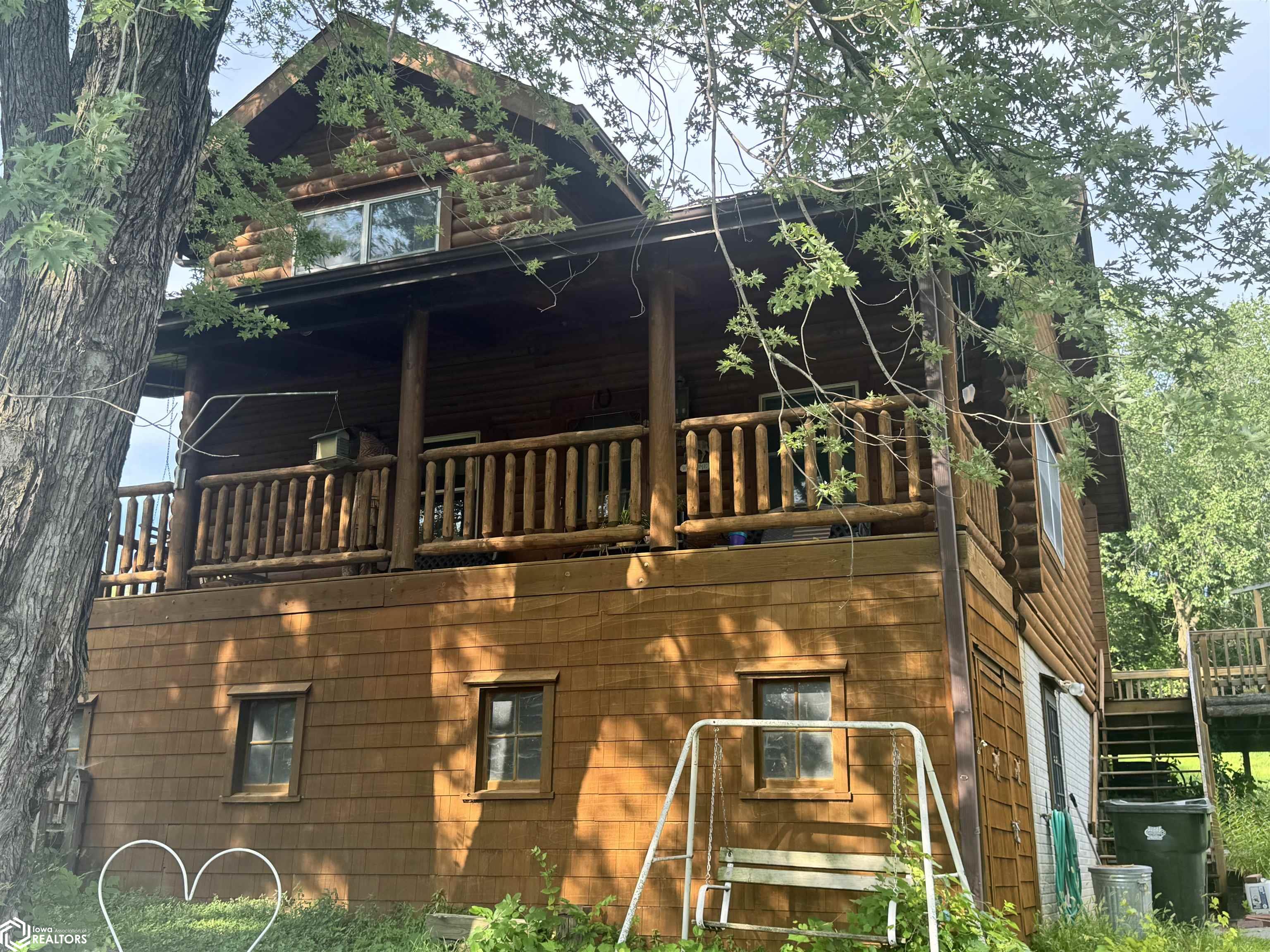 Photo 1 of 17 — 255 Eastside Lane, Montezuma, IA 50171