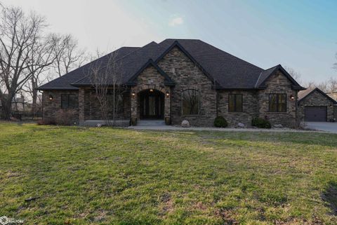 617 B Avenue E Albia IA 52531