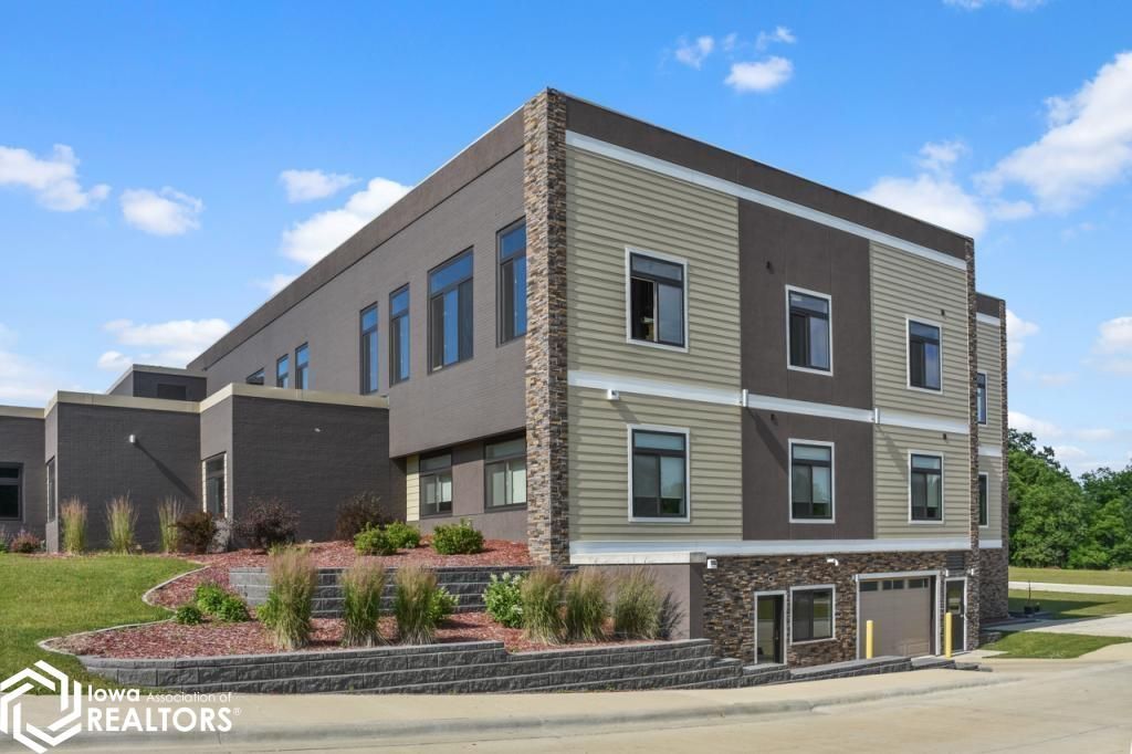 Photo of 110 Rocksylvania Unit 105 Avenue, Iowa Falls, IA 50126 (MLS # 6335559)