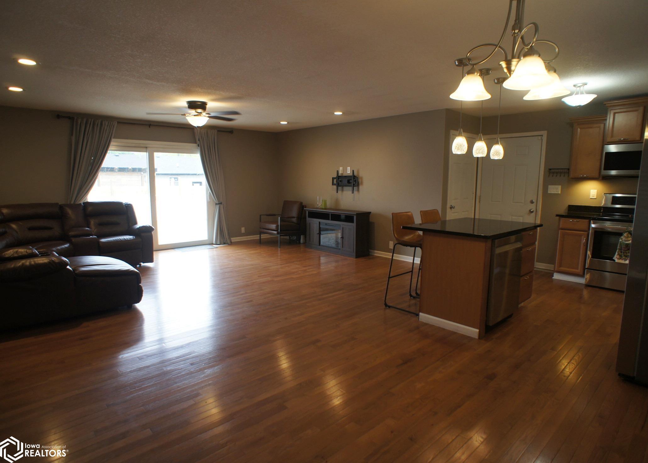 1217 Nancy Lane