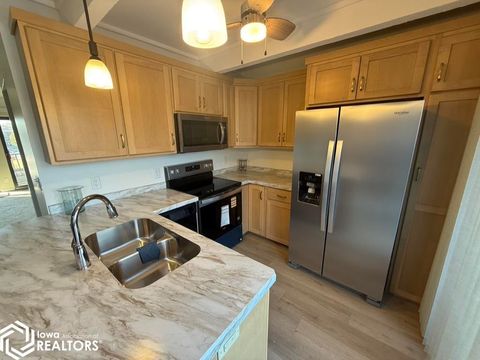 2700 N Shore Drive L34 Clear Lake IA 50428