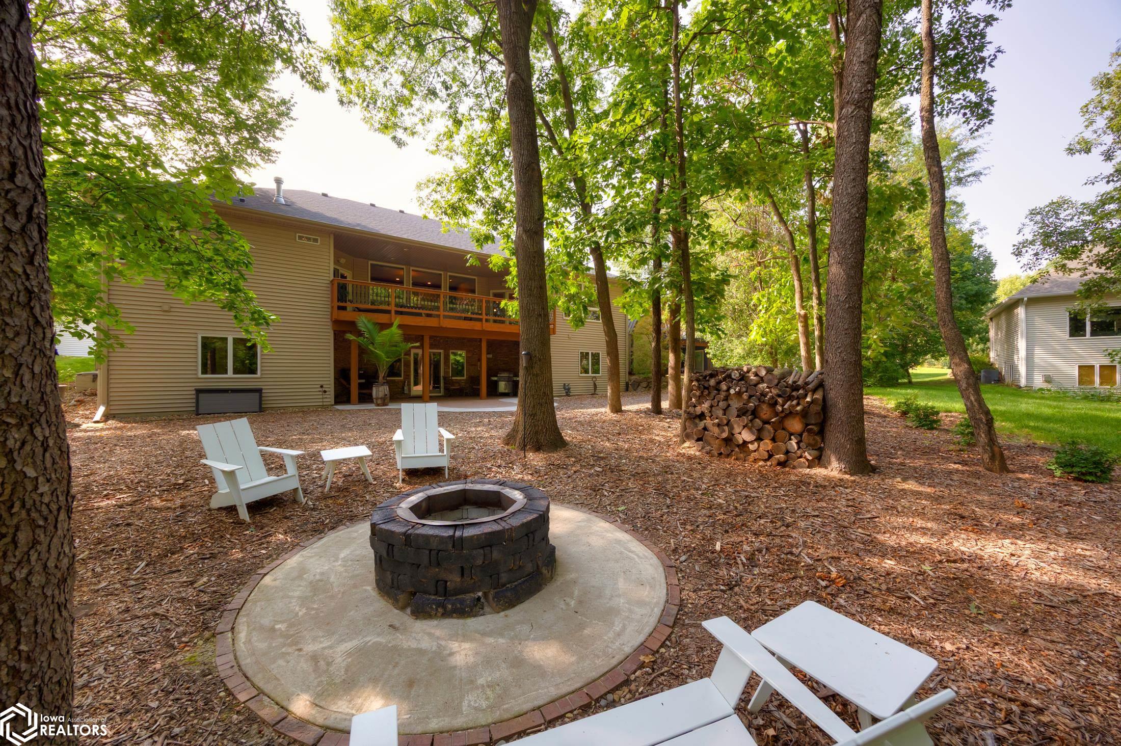 2207 SW Ridgeway Court