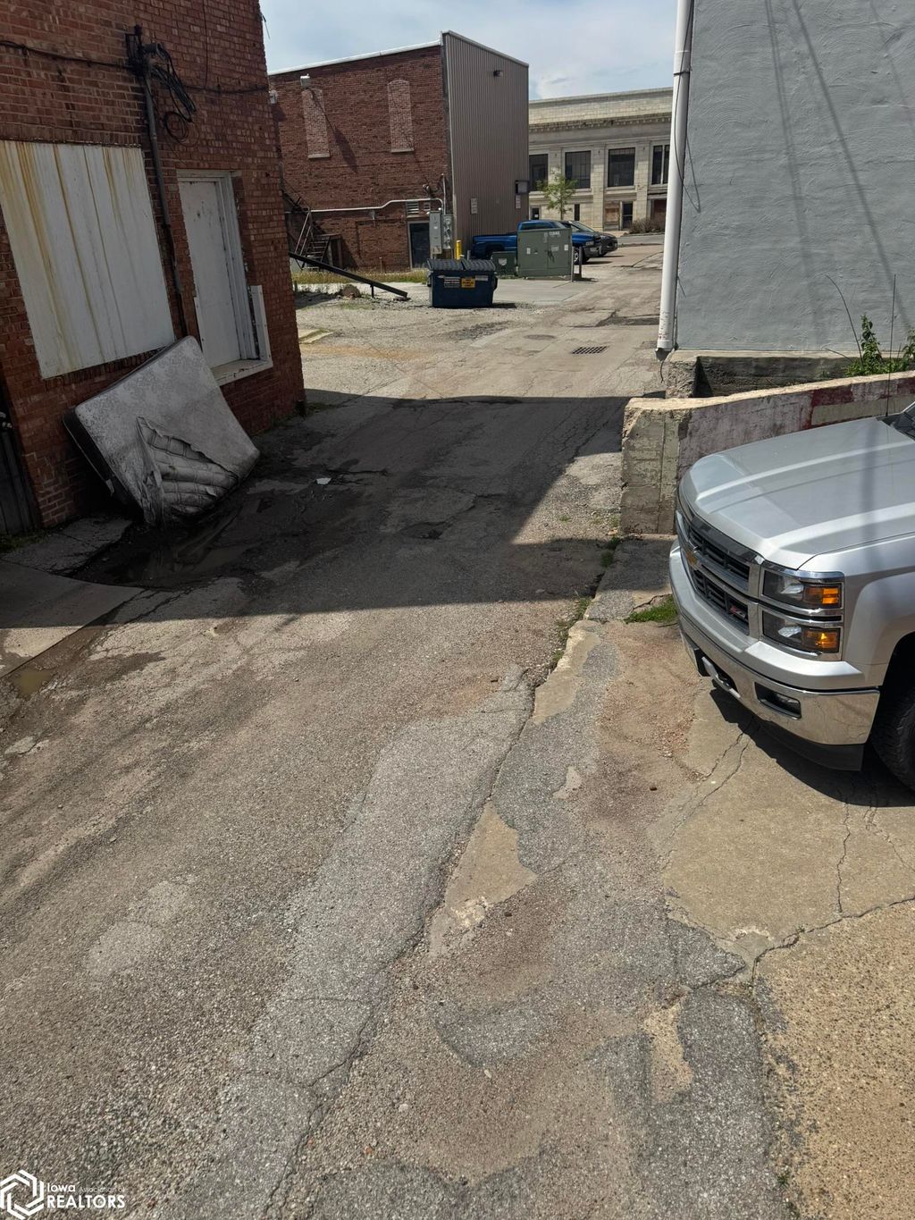 Photo of 214 E 2Nd Street, Ottumwa, IA 52501 (MLS # 6337741)