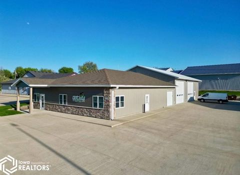 1125 W 20th St. Carroll IA 51401