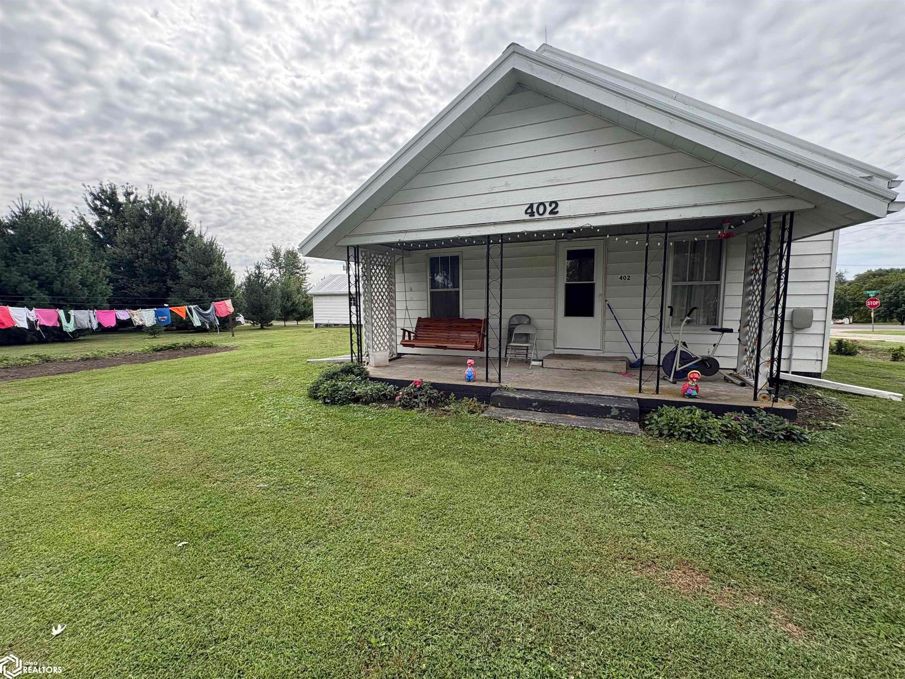 402 E Jackson