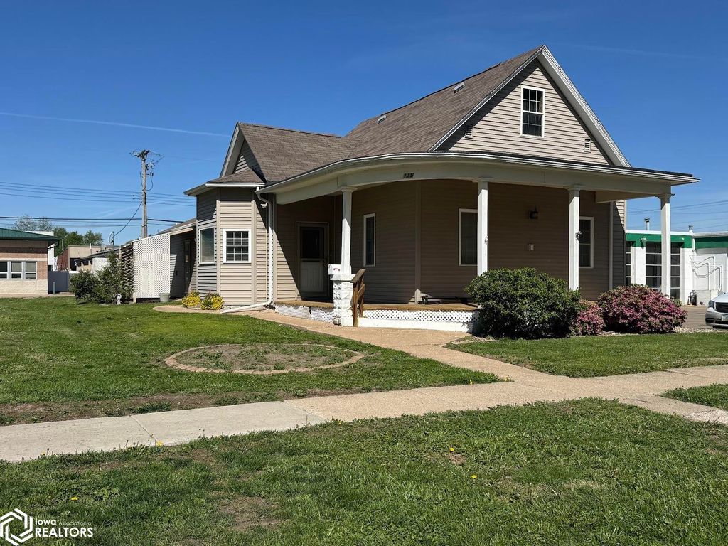 Photo of 115 Swan Street, West Burlington, IA 52655 (MLS # 6337631)