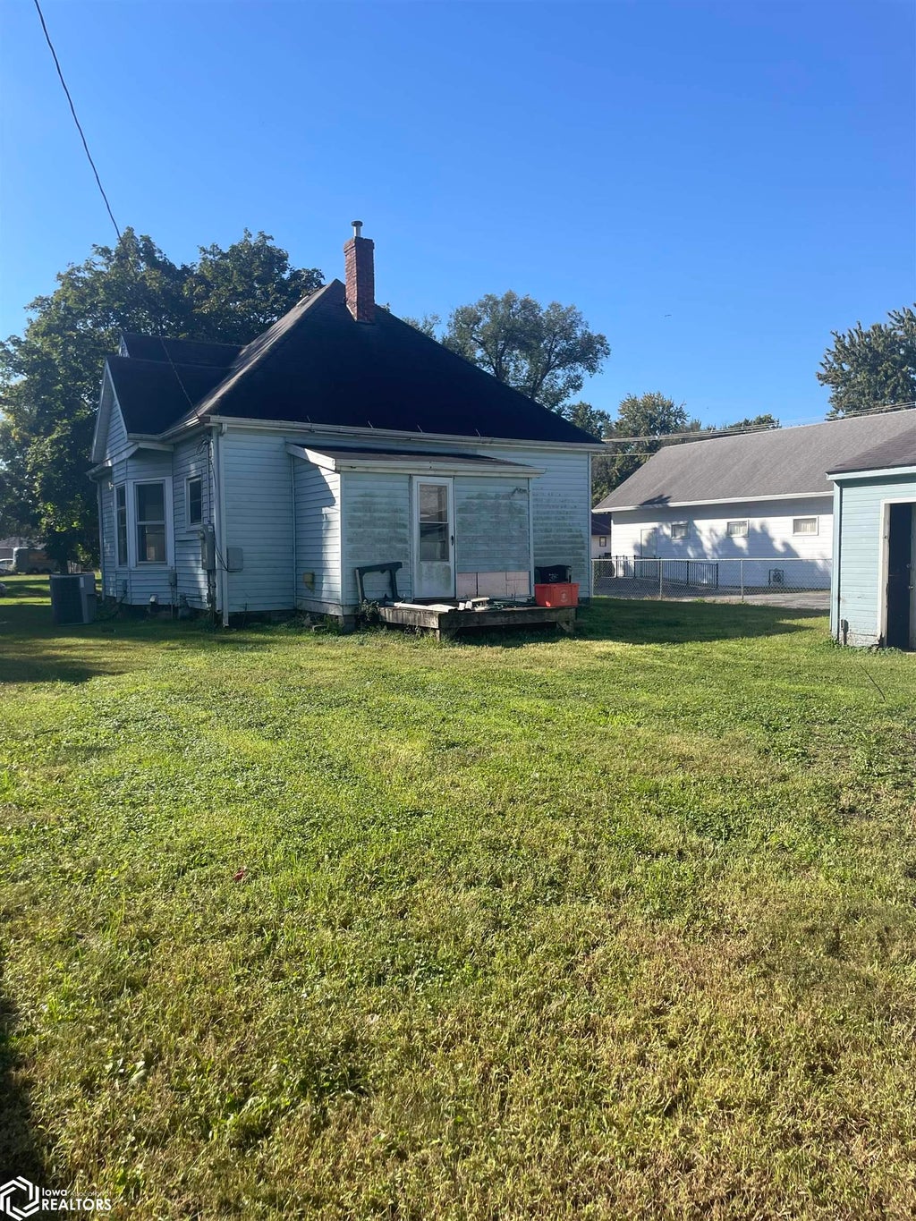 Photo of 313 W Finley Avenue, Ottumwa, IA 52501 (MLS # 6343465)