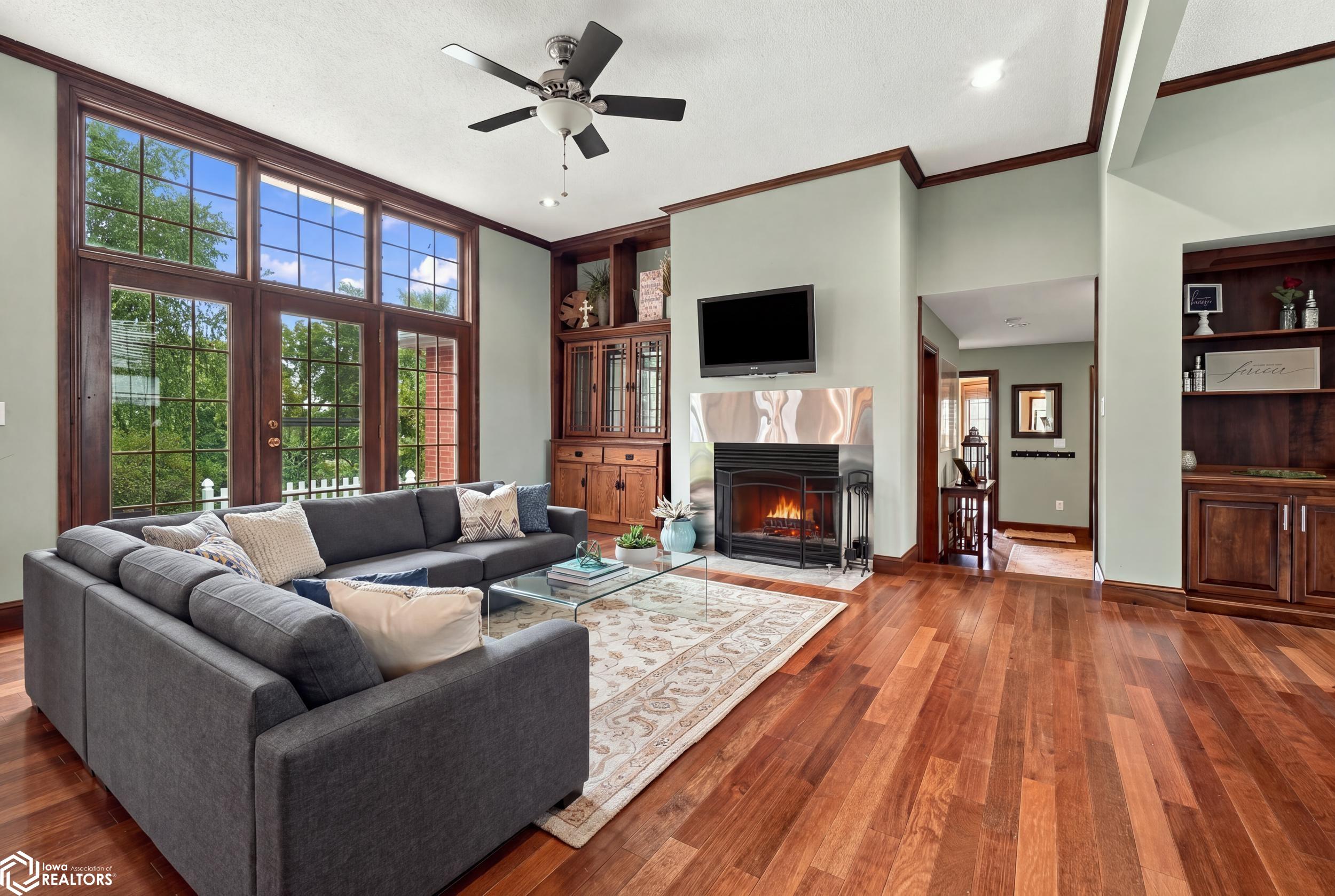 2336 Sunrise Circle
