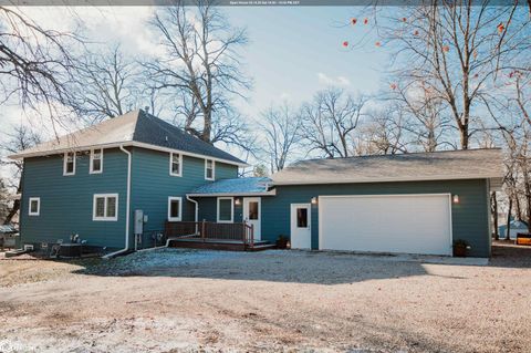 4466 Park Avenue Clear Lake IA 50428