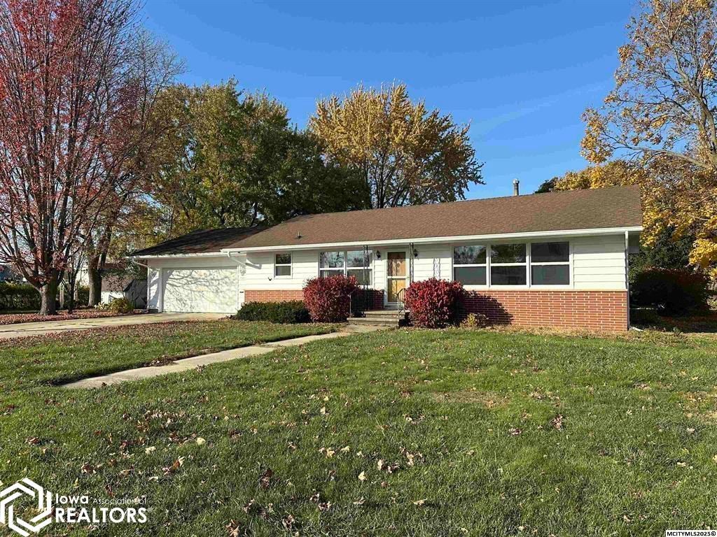 Photo of 810 6th Avenue N, Northwood, IA 50459 (MLS # 6333435)