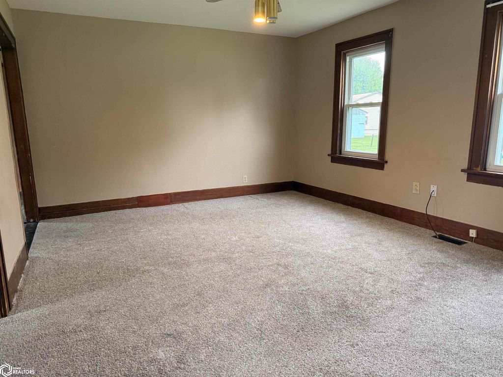 Photo of 1014 Quint Avenue, Carroll, IA 51401 (MLS # 6337708)