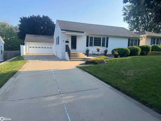 503 18TH PL, CARROLL, IA 51401 - Image ced337879935f4d8e6cd52c46008cc68/3180715352
