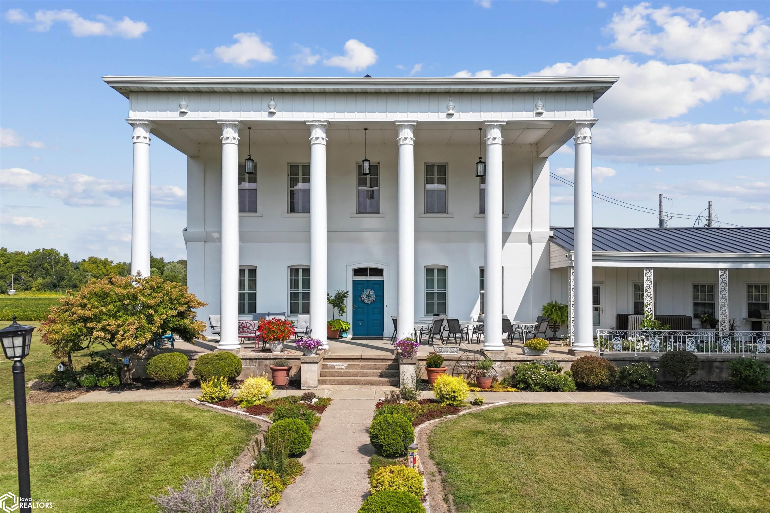 1550 E State Hwy 9 & 96