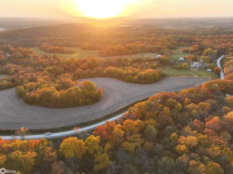 Seneca Road NW Swisher IA 52338
