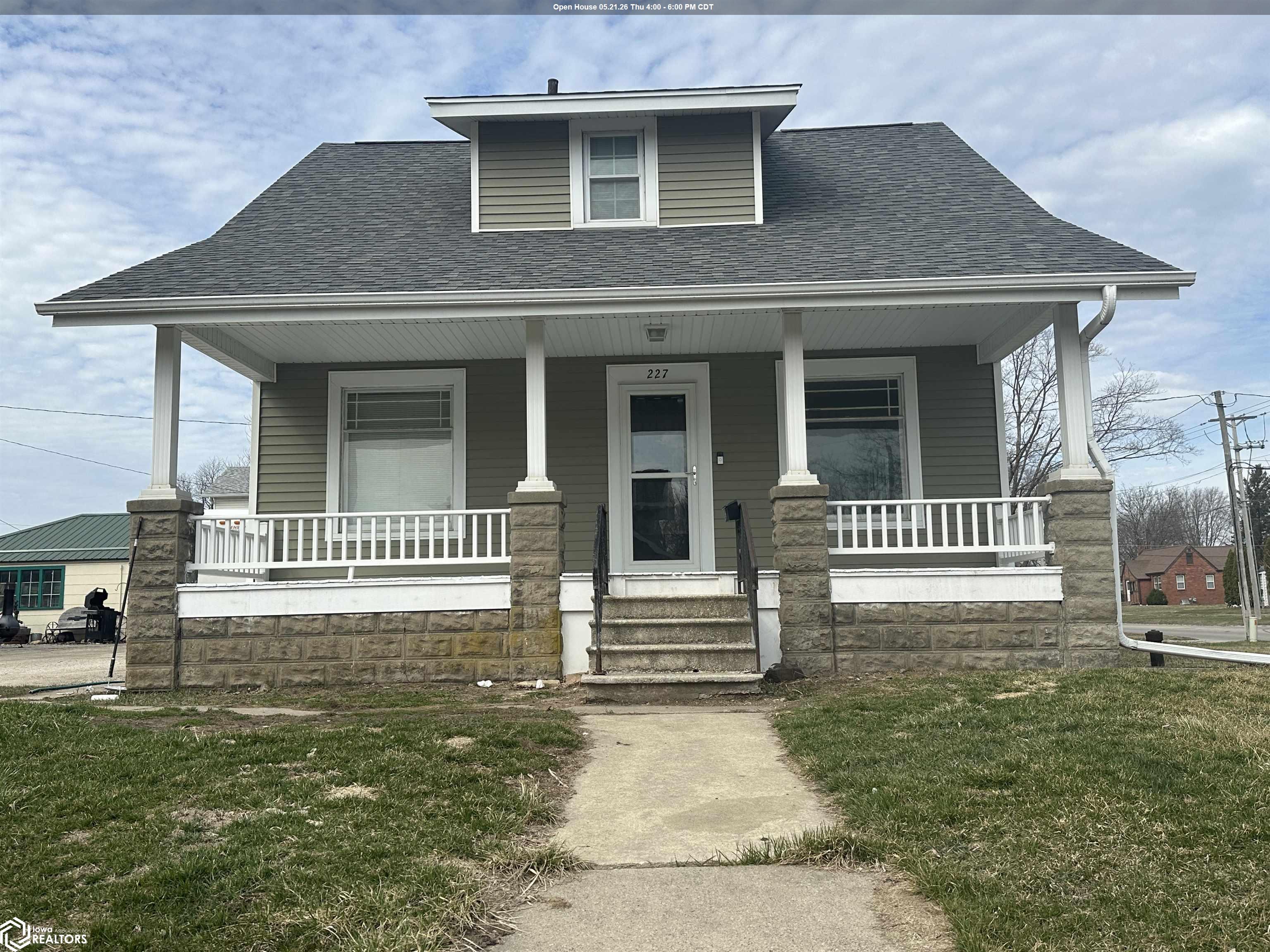 Photo 1 of 30 — 227 Moorhead, Iowa Falls, IA 50126