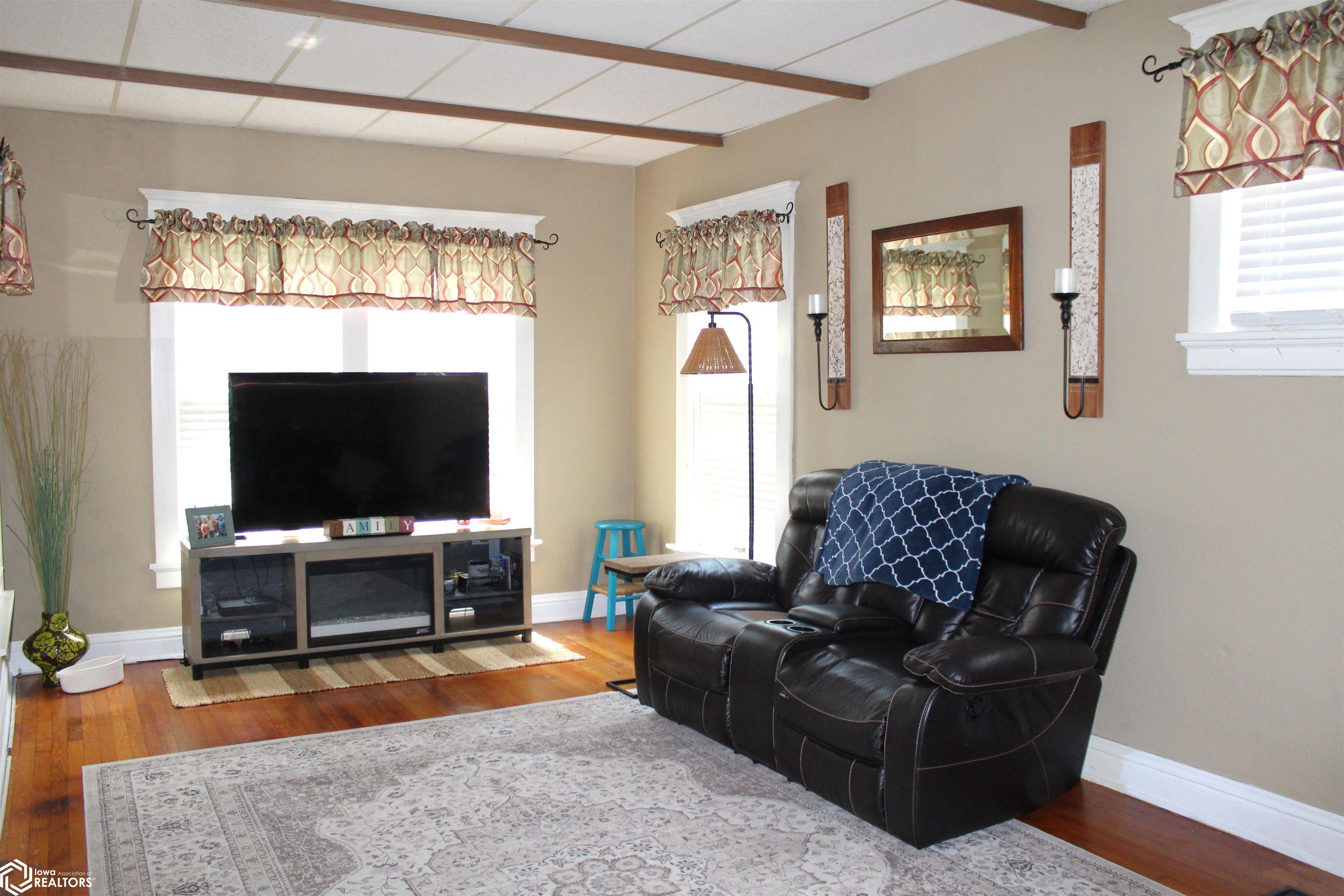 504 W Walnut Street