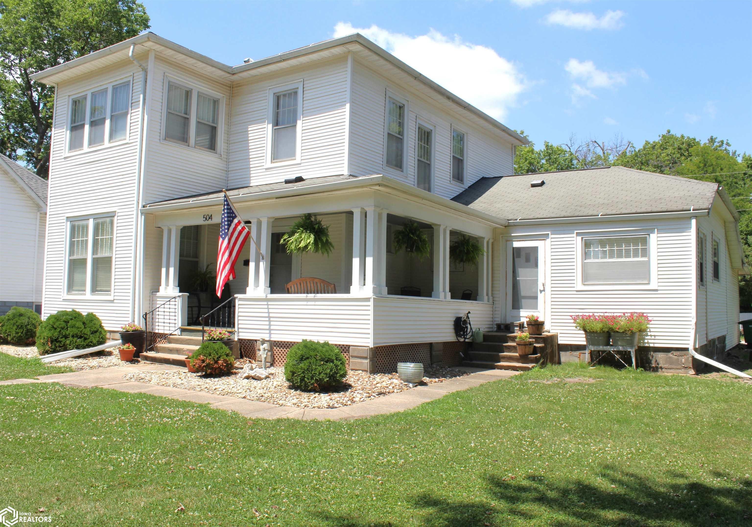 504 W Walnut Street