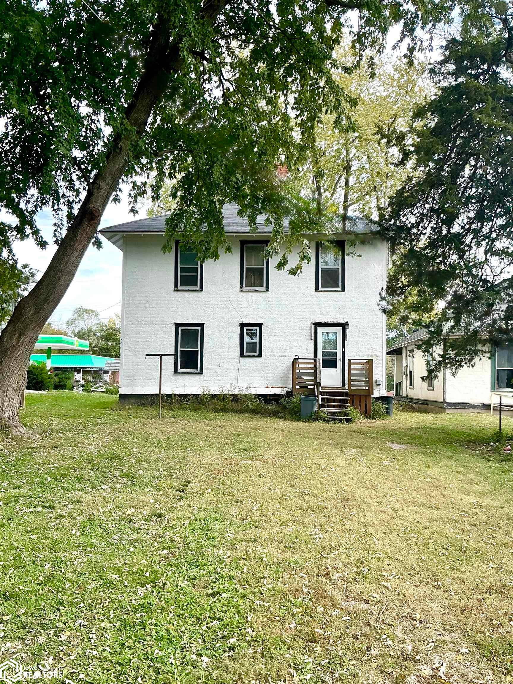 1100 S Main