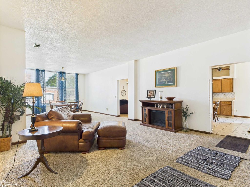 Photo of 629 Blondeau Street #1, Keokuk, IA 52632 (MLS # 6336222)