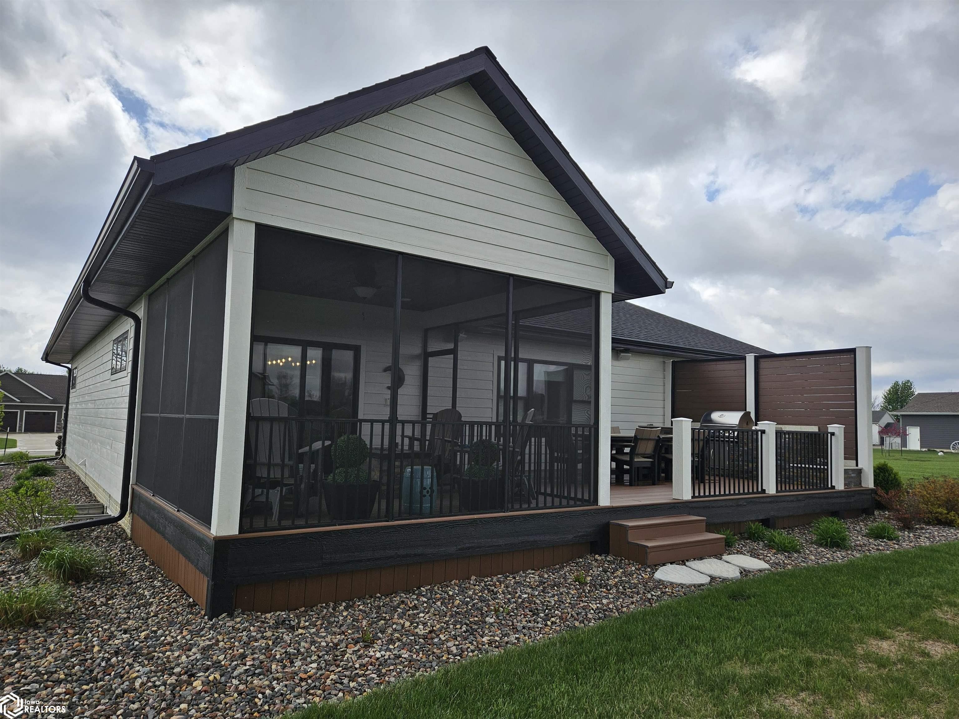 3021 Eagle Ridge Dr.