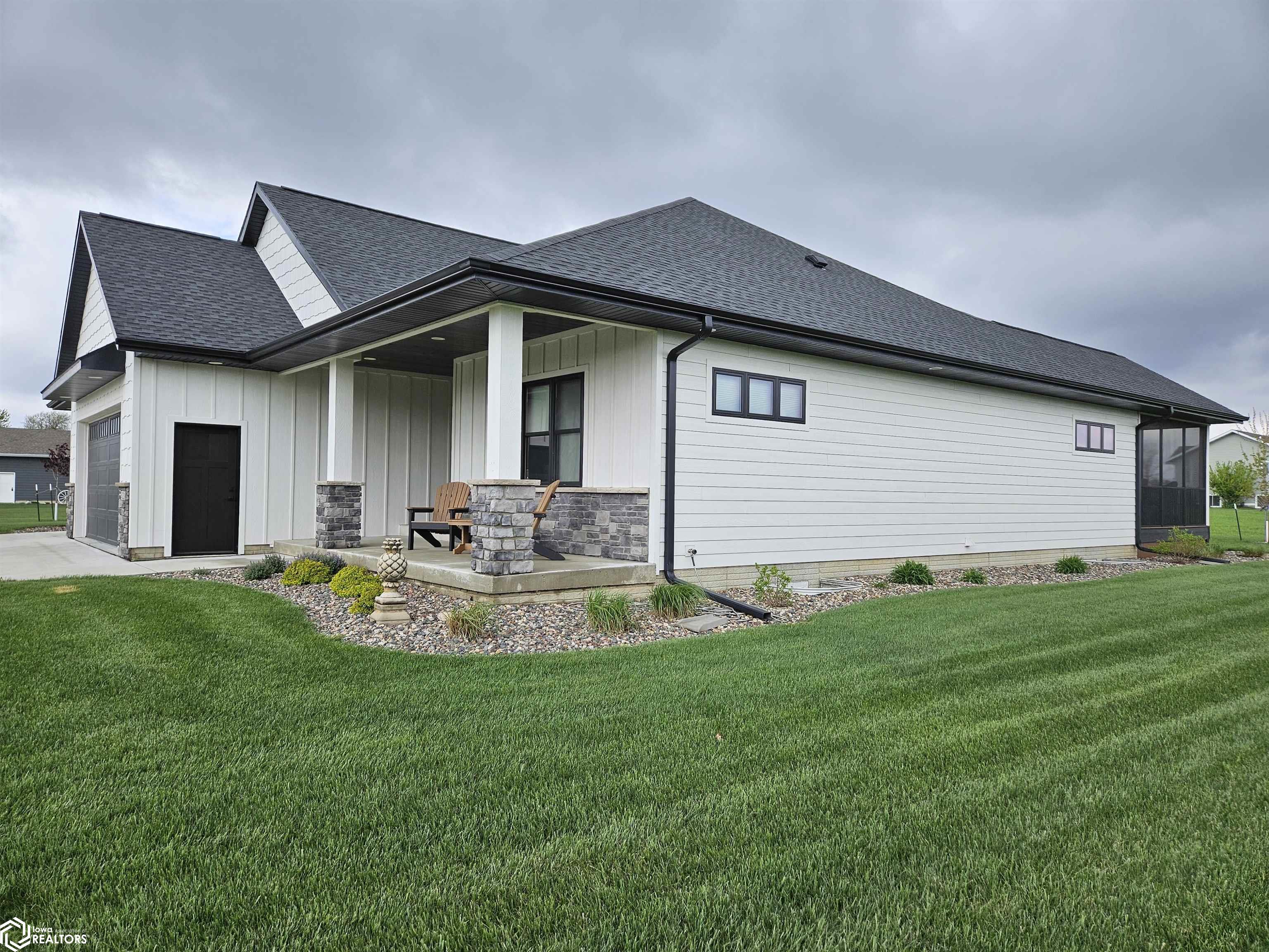 3021 Eagle Ridge Dr.