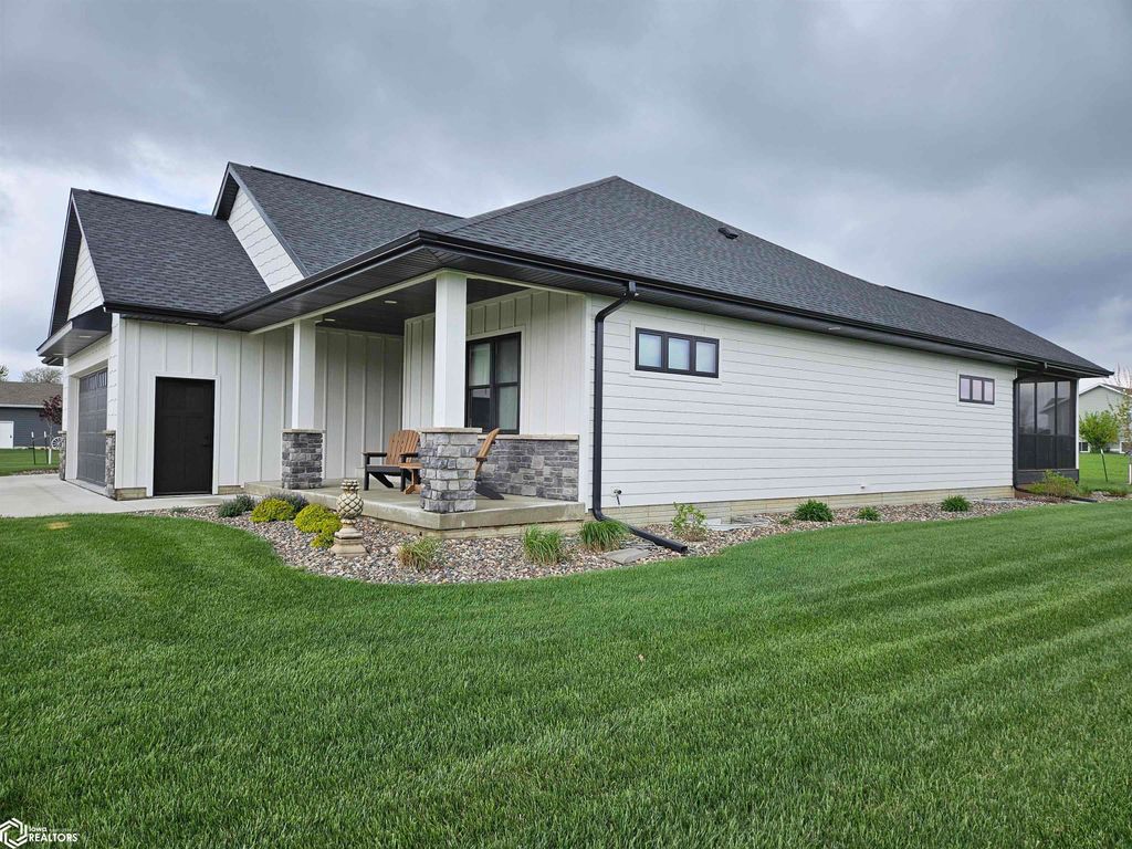 Photo of 3021 Eagle Ridge Dr., Humboldt, IA 50548 (MLS # 6337751)