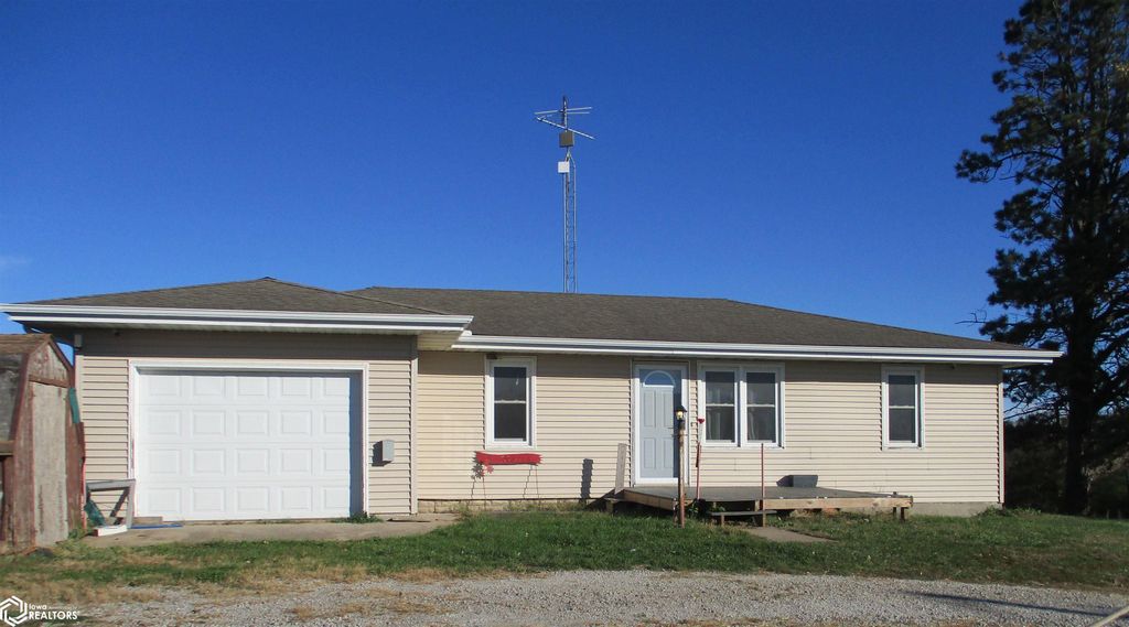 Photo of 24146 Dewey Rd Rd, Centerville, IA 52544 (MLS # 6333464)