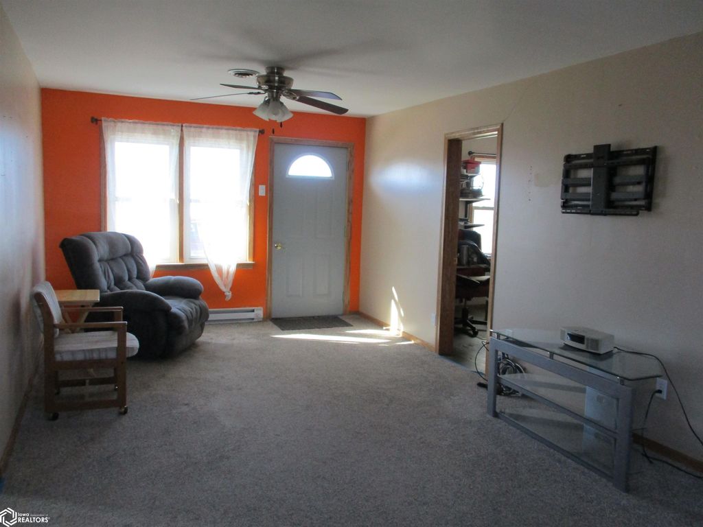 Photo of 24146 Dewey Rd Rd, Centerville, IA 52544 (MLS # 6333464)