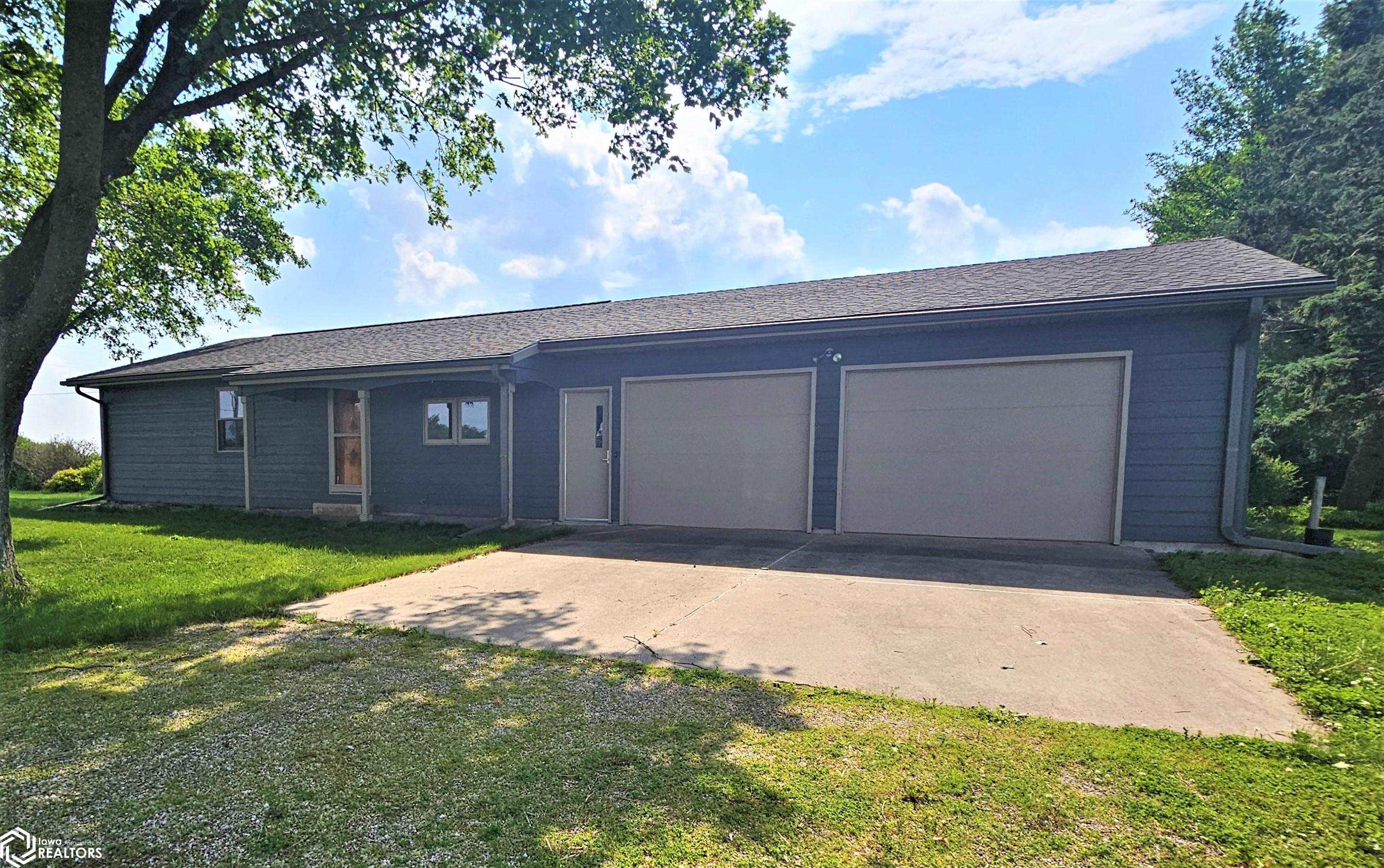 1215 190Th Street - Photo 2