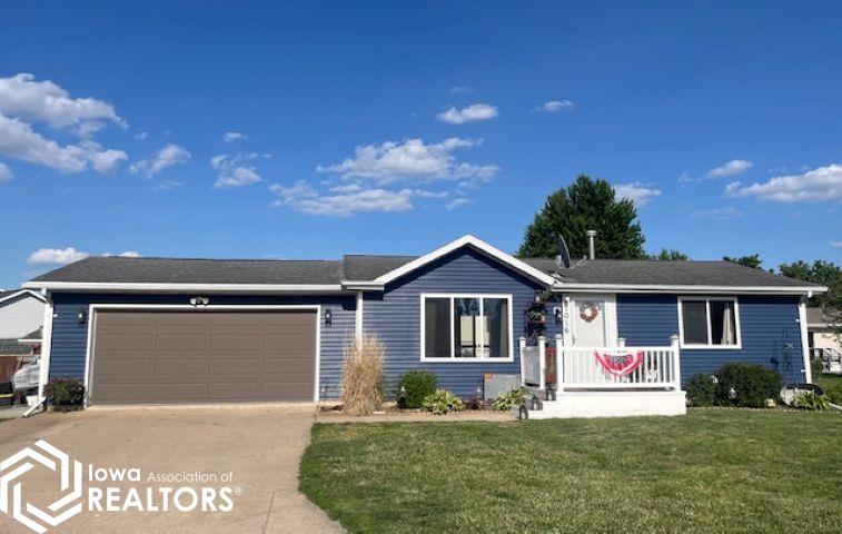 Photo 1 of 18 — 1016 S Shamrock Circle, Mount Pleasant, IA 52641