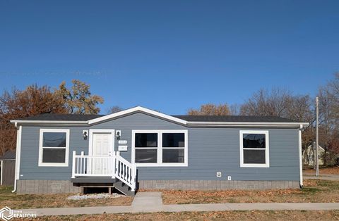 Photo of 301 W Henry Street, Mount Pleasant, IA 52641 (MLS # 6333836)