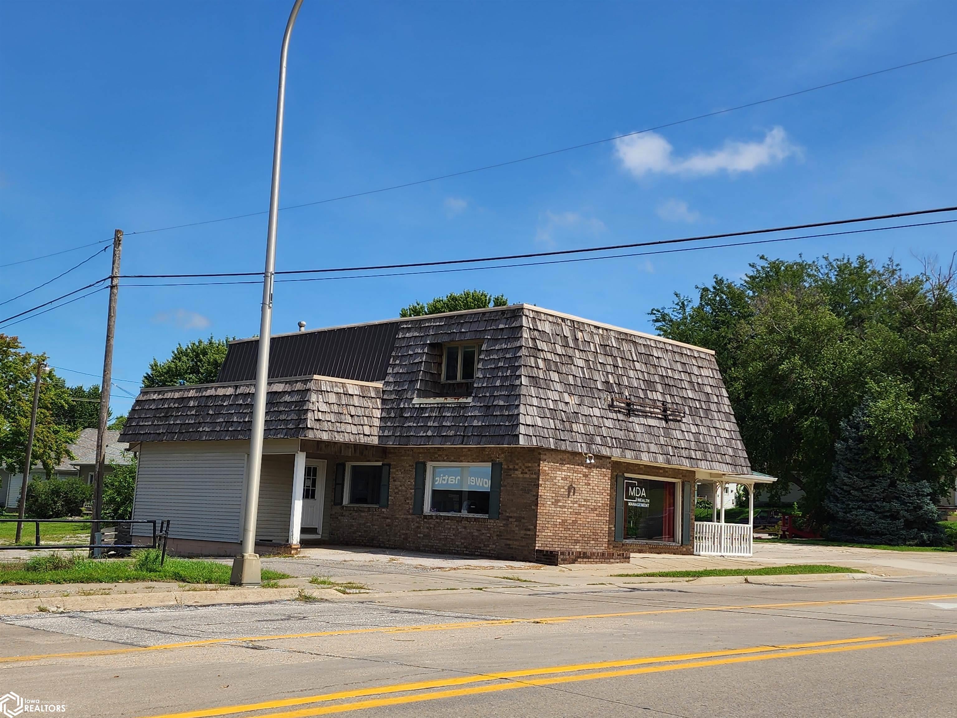 106 E 7th Street