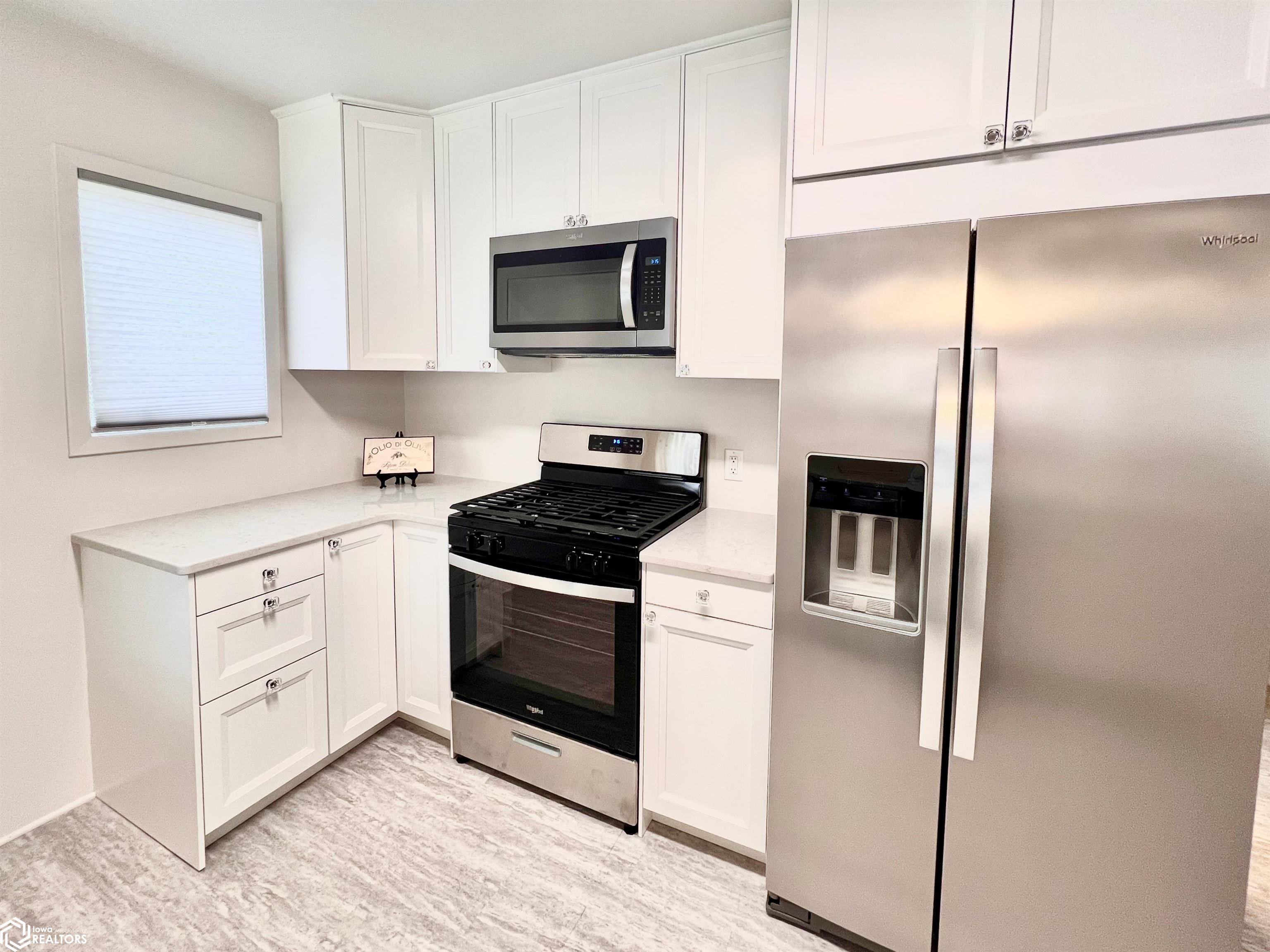 1421 E State Street - Photo 3