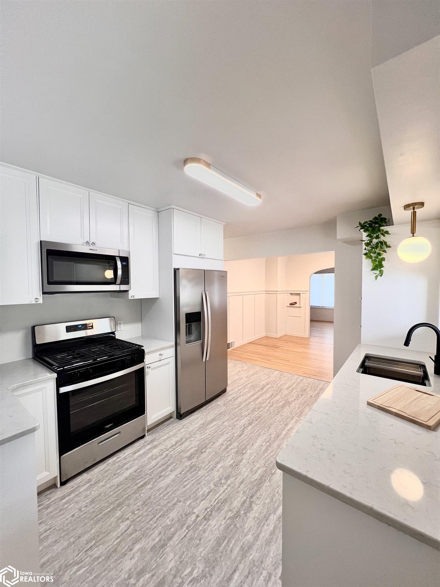 1421 E State Street - Photo 4
