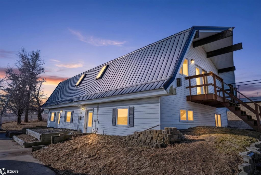 Photo of 1846 190th Street, Marshalltown, IA 50158 (MLS # 6335461)