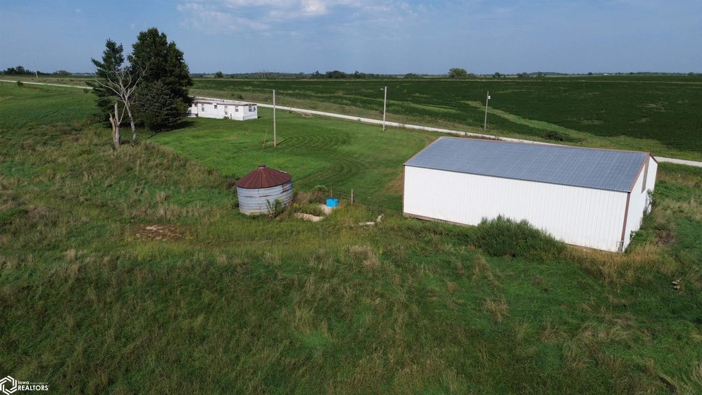Photo of 110 A Cedar Avenue, Bloomfield, IA 52537 (MLS # 6342410)