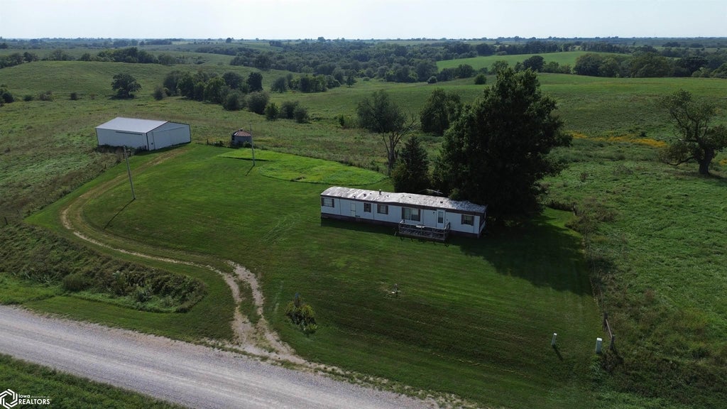 Photo of 110 A Cedar Avenue, Bloomfield, IA 52537 (MLS # 6342410)