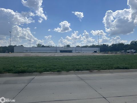 1714 3rd Ave East Oskaloosa IA 52577